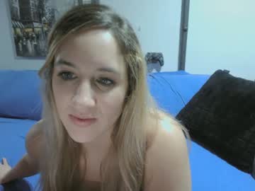 khelzy sex webcam