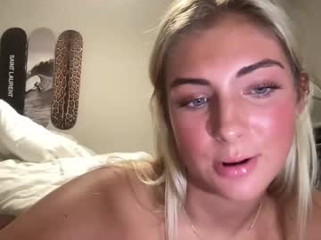 lovelyaveryy sex webcam