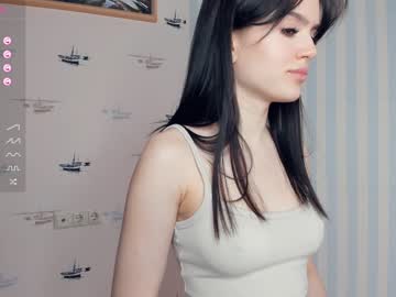 girl fannyhaviland image #6452304