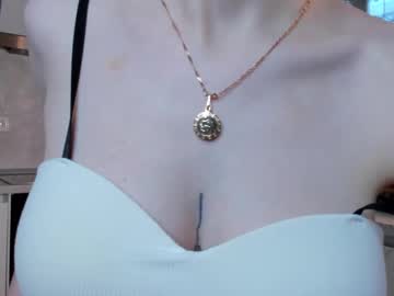 girl joangeer image #6941248