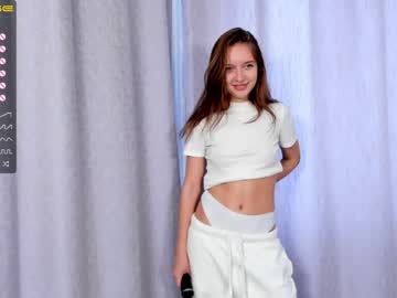 girl reginaleslie image #3084296