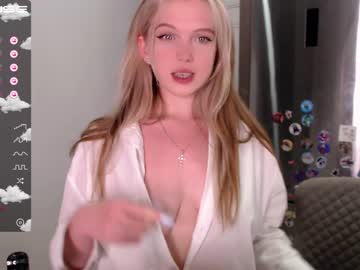 girl small_blondee image #2506583