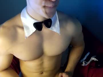 man lilhotnando image #7050171