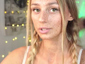 girl artease image #5355131