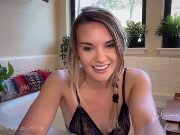 girl phoenix_taylor image #6432604