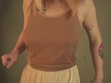 girl anna_breach image #4736875