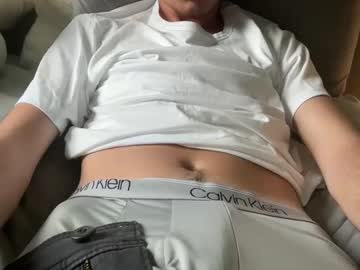ryan18bi sex webcam
