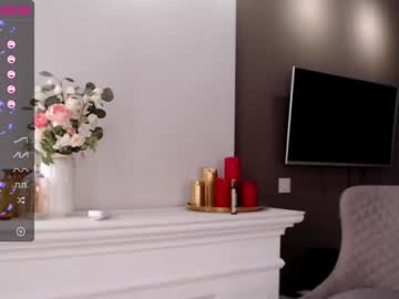 girl small_blondee image #1765341