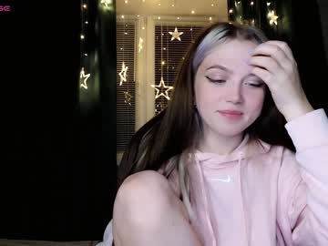 girl small_blondee image #5753357