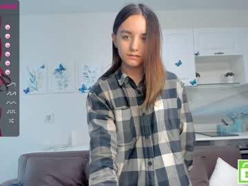 girl karalyons image #4915059