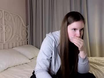 on_the_soft_pillow sex webcam