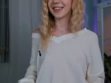 girl emmi_rosee image #1443402