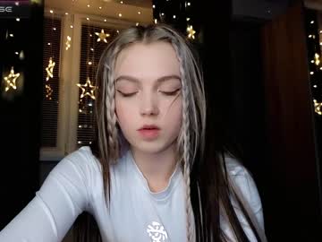 girl small_blondee image #5688836