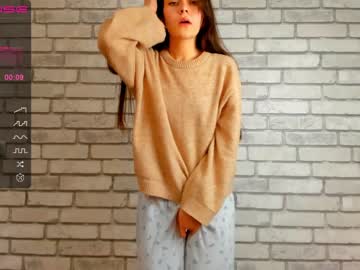 girl carolynjacquelins image #3109700