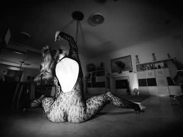 girl hannahjames710 image #4229672