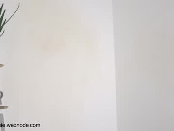 girl english_rose__ image #1133113