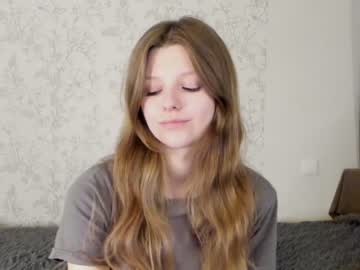 girl alainaestrada image #5524526