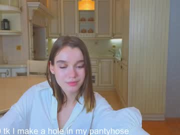 harrieteasley sex webcam