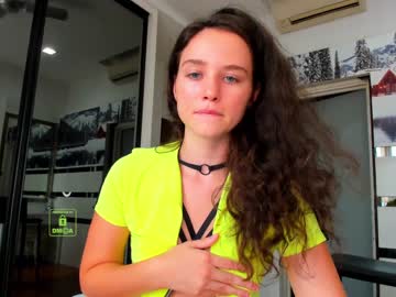 girl demurelixir image #4963635