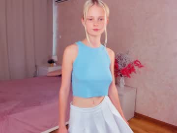 girl evelyncantu image #5432180