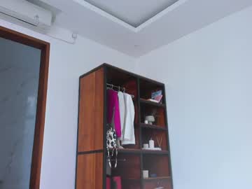 girl coy_amina image #2156896