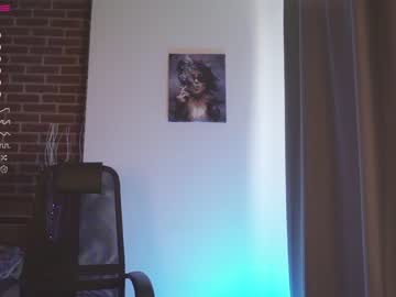 girl yolandabertha image #4742279