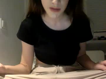 girl xprsv image #4032877