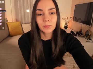 girl intrigueeme image #3588821