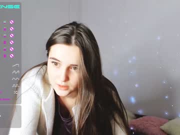 girl emmika_ image #380108
