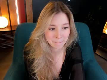 girl milablush image #5995372