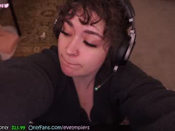 girl evelynpiers image #4076395