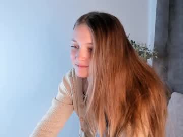 girl _green_green_ image #6954202
