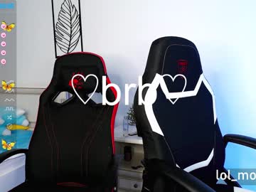 girl small_blondee image #3752344