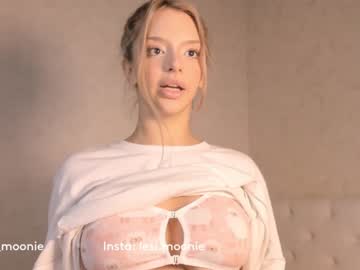 girl lesi_moonie image #6936435
