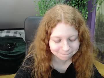 girl molly_redhead image #1032501