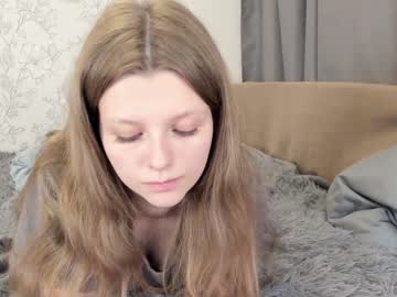 girl alainaestrada image #5497027