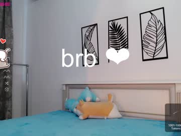 girl small_blondee image #3249074