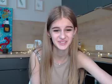 girl mila_cuteee image #507089