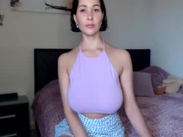 girl hugetittiesgerda image #2819169