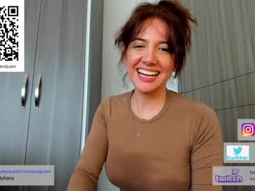 girl vanandjuani image #3939223