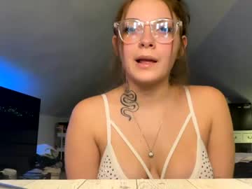 pr3ttyr0se sex webcam