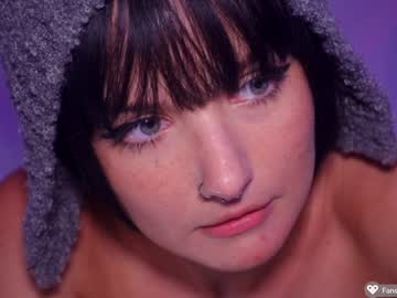 girl finleyfae image #5091380