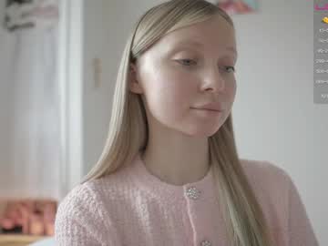 girl pureangeldolores image #5914455