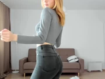 girl olli_ver image #2954591