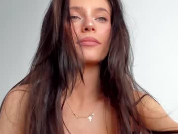 girl _isiah image #6541771