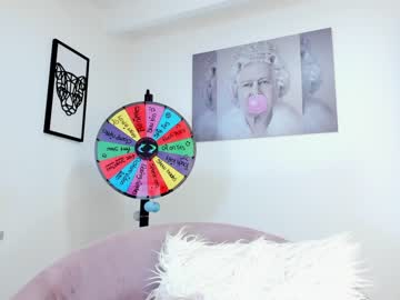 girl missniley image #2901376