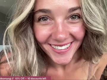 girl bloomyogi image #2148123