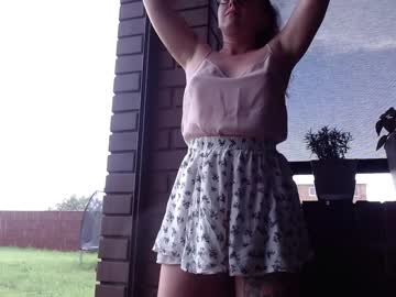 girl juicy_peach88 image #1966070