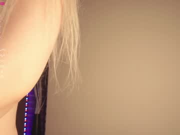 girl yolandabertha image #4289663