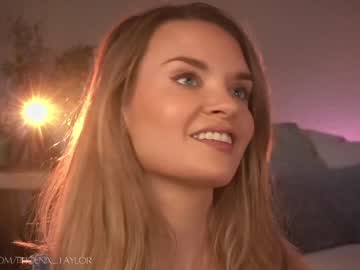 girl phoenix_taylor image #6680719